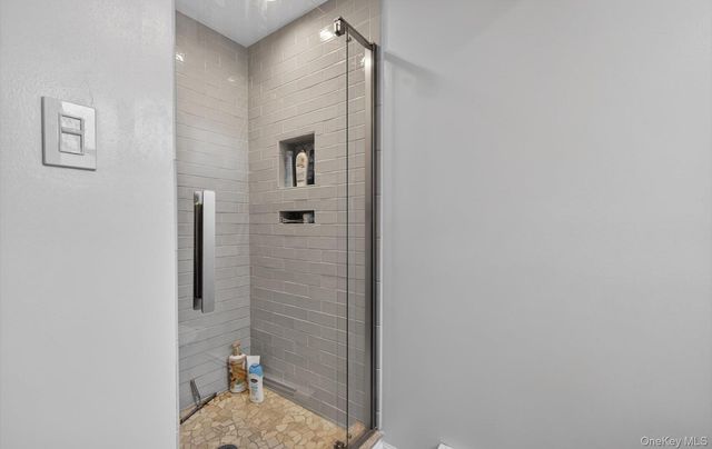 175 Evergreen Avenue, Smithtown, NY 11787