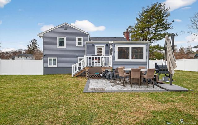 175 Evergreen Avenue, Smithtown, NY 11787