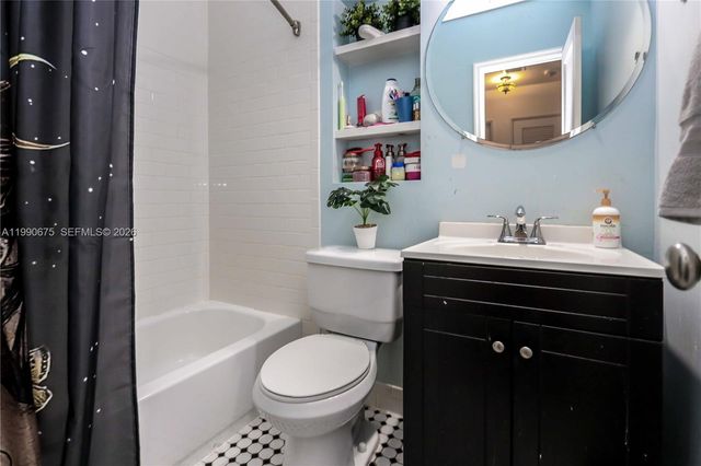 1612 Funston St, Hollywood, FL 33020