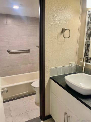 3570 1st Ave 3, San Diego, CA 92103