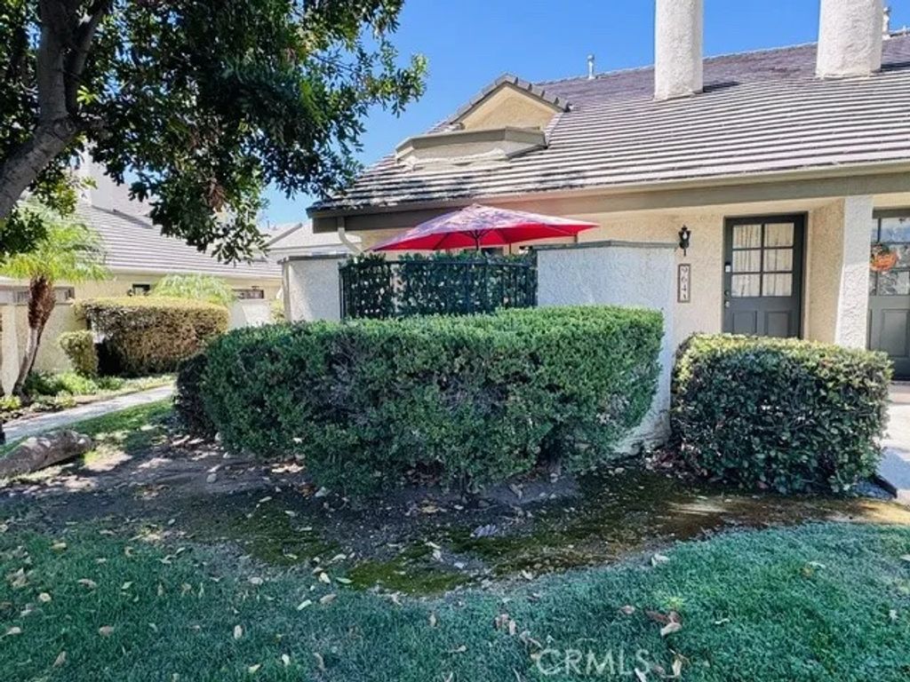 964 W Arrow A, Upland, CA 91786