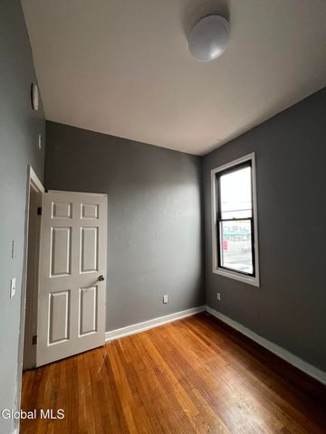 613 Clinton Avenue 2R, Albany, NY 12206