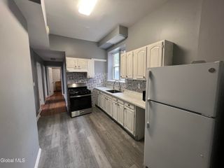 613 Clinton Avenue 2R, Albany, NY 12206