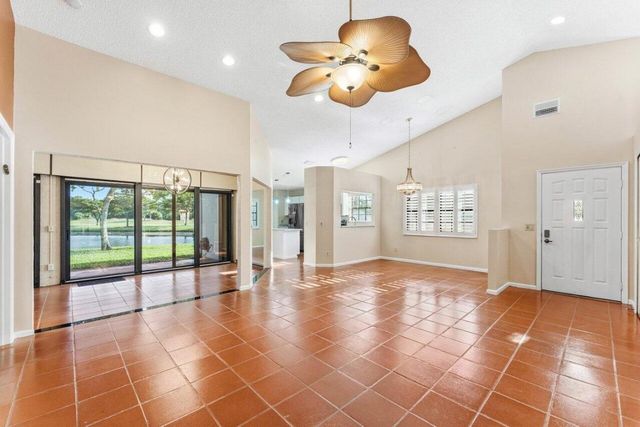 8262 Mooring Circle, Boynton Beach, FL 33472