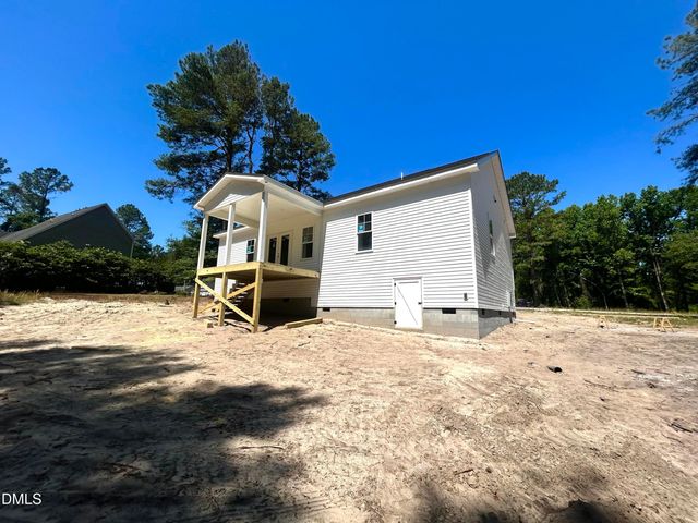 1721 Walnut Run Drive, Deep Run, NC 28525