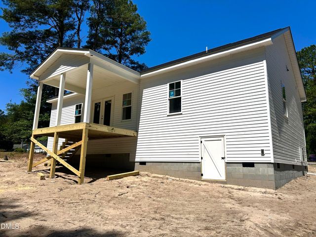 1721 Walnut Run Drive, Deep Run, NC 28525