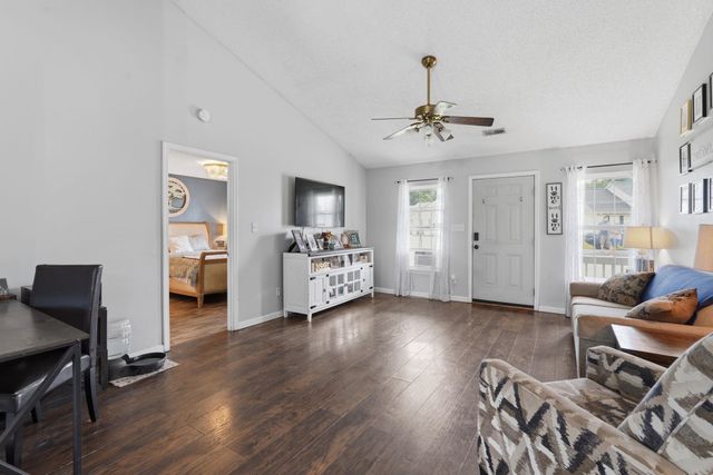 815 Esther Ct., Conway, SC 29526