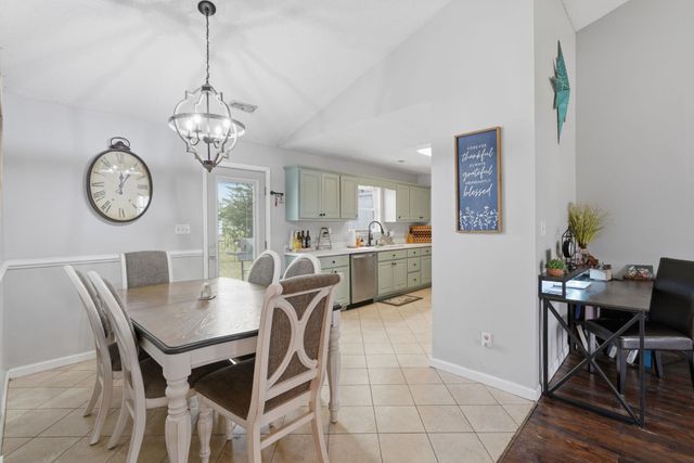 815 Esther Ct., Conway, SC 29526