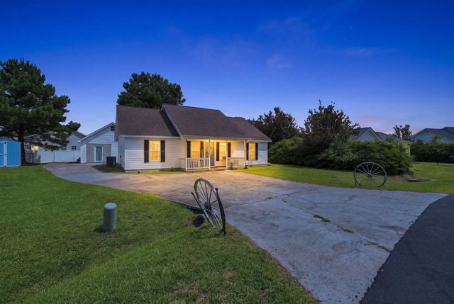 815 Esther Ct., Conway, SC 29526