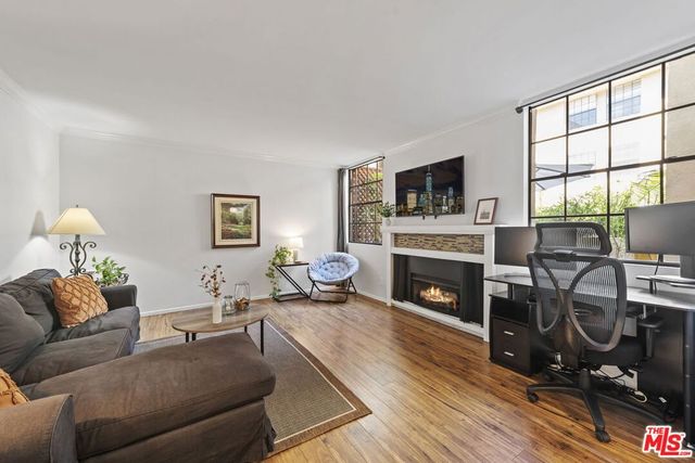 750 N Kings Road 118, West Hollywood, CA 90069