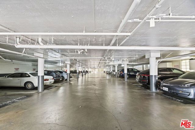 750 N Kings Road 118, West Hollywood, CA 90069