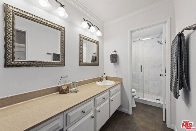 750 N Kings Road 118, West Hollywood, CA 90069