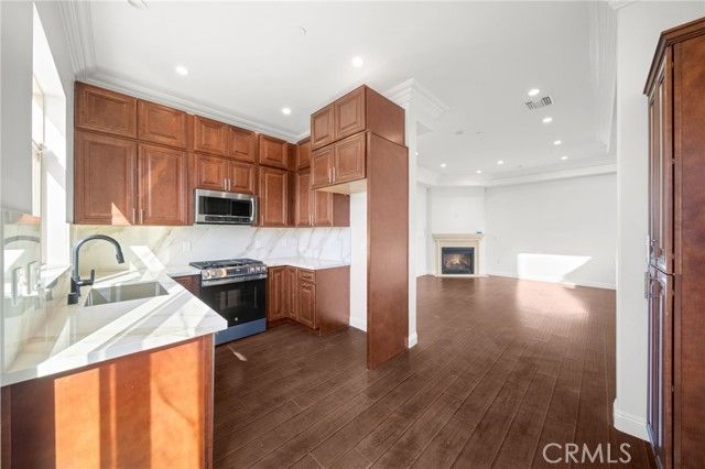 7615 Ani, North Hollywood (los Angeles), CA 91605