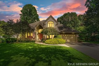 3970 Lake Point Drive, Norton Shores, MI 49441