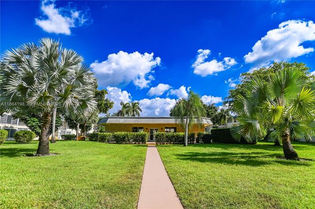 4441 NW 16th Street J301, Lauderhill, FL 33313