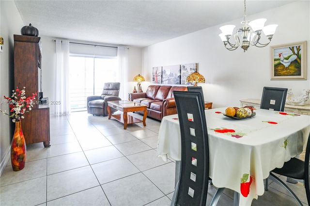 4441 NW 16th Street J301, Lauderhill, FL 33313