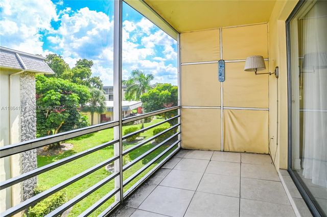 4441 NW 16th Street J301, Lauderhill, FL 33313