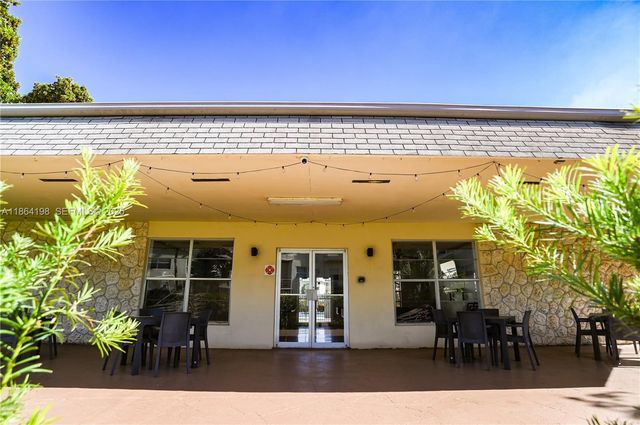 4441 NW 16th Street J301, Lauderhill, FL 33313