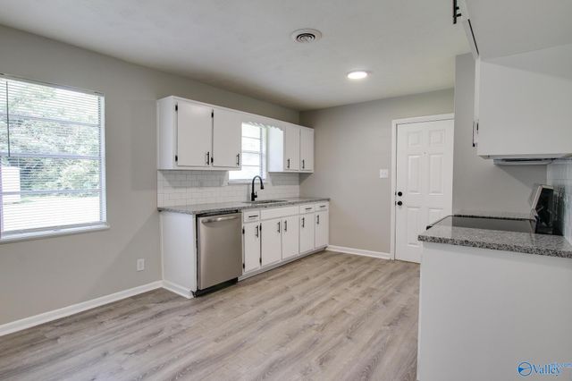 629 Dawson Terrace, Huntsville, AL 35811