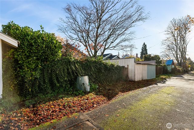 2805 Walnut Street, Bellingham, WA 98225