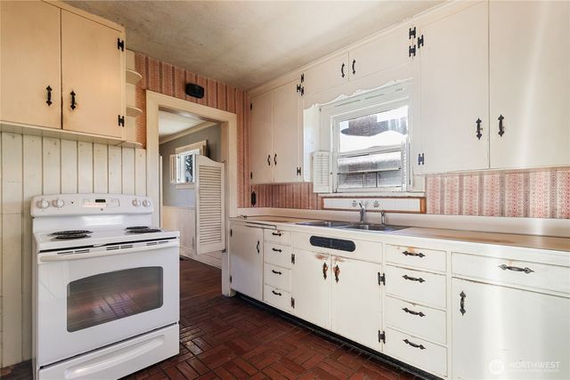 2805 Walnut Street, Bellingham, WA 98225