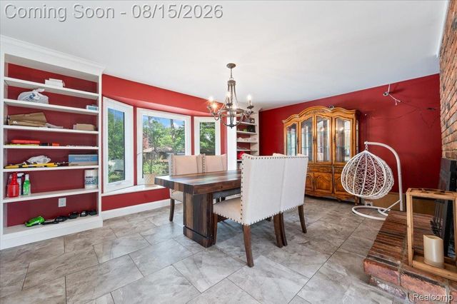 48952 Forest Drive, Shelby Charter Township, MI 48317