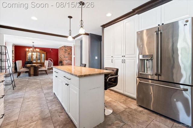 48952 Forest Drive, Shelby Charter Township, MI 48317