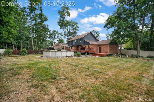 48952 Forest Drive, Shelby Charter Township, MI 48317