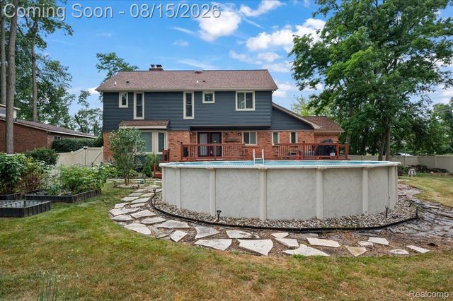 48952 Forest Drive, Shelby Charter Township, MI 48317