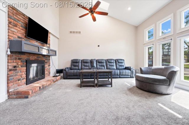 48952 Forest Drive, Shelby Charter Township, MI 48317