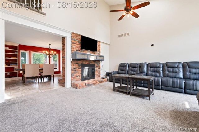 48952 Forest Drive, Shelby Charter Township, MI 48317