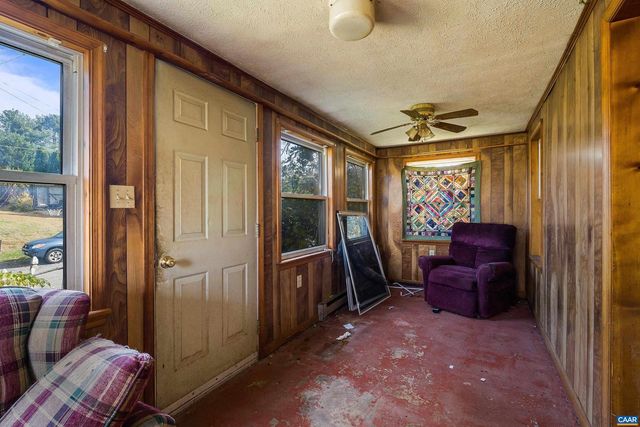 613 6TH ST, Shenandoah, VA 22849