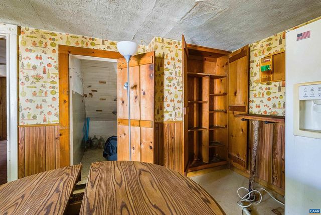 613 6TH ST, Shenandoah, VA 22849