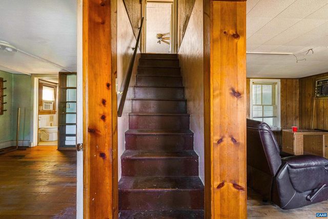 613 6TH ST, Shenandoah, VA 22849