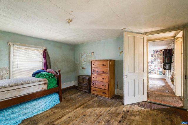 613 6TH ST, Shenandoah, VA 22849