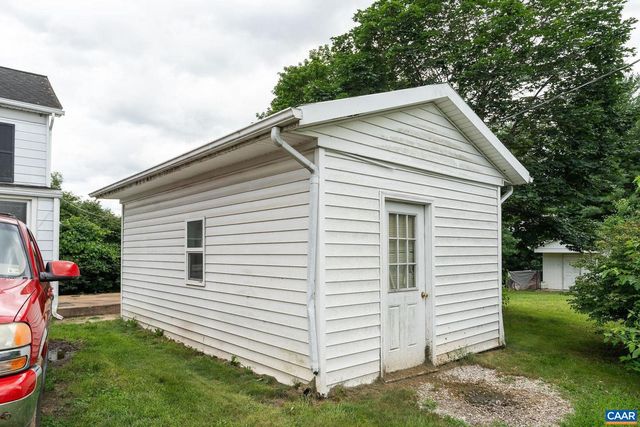 613 6TH ST, Shenandoah, VA 22849