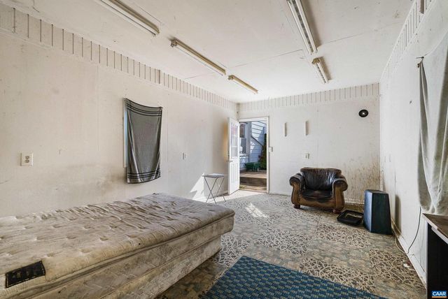 613 6TH ST, Shenandoah, VA 22849