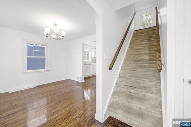 221 Paterson Avenue, Midland Park, NJ 07432