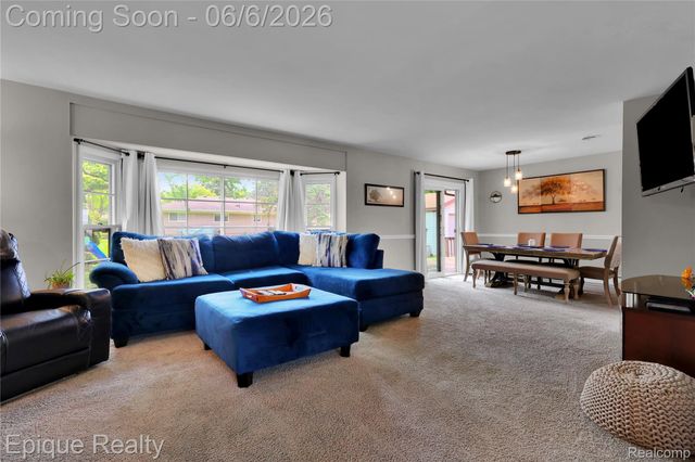 38243 Jonathan Street, Clinton Charter Township, MI 48036
