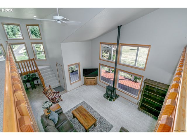 18949 Se TICKLE CREEK Rd, Boring, OR 97009