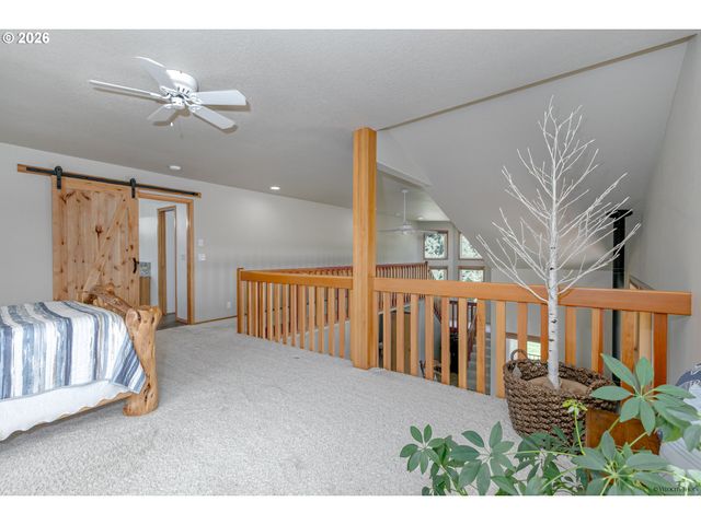 18949 Se TICKLE CREEK Rd, Boring, OR 97009