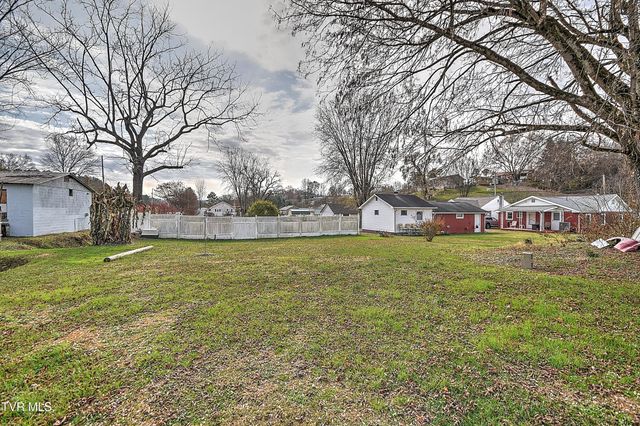 227 Old Beason Well Road, Kingsport, TN 37660