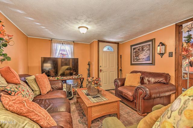 227 Old Beason Well Road, Kingsport, TN 37660