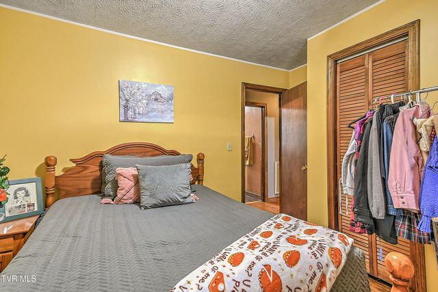 227 Old Beason Well Road, Kingsport, TN 37660