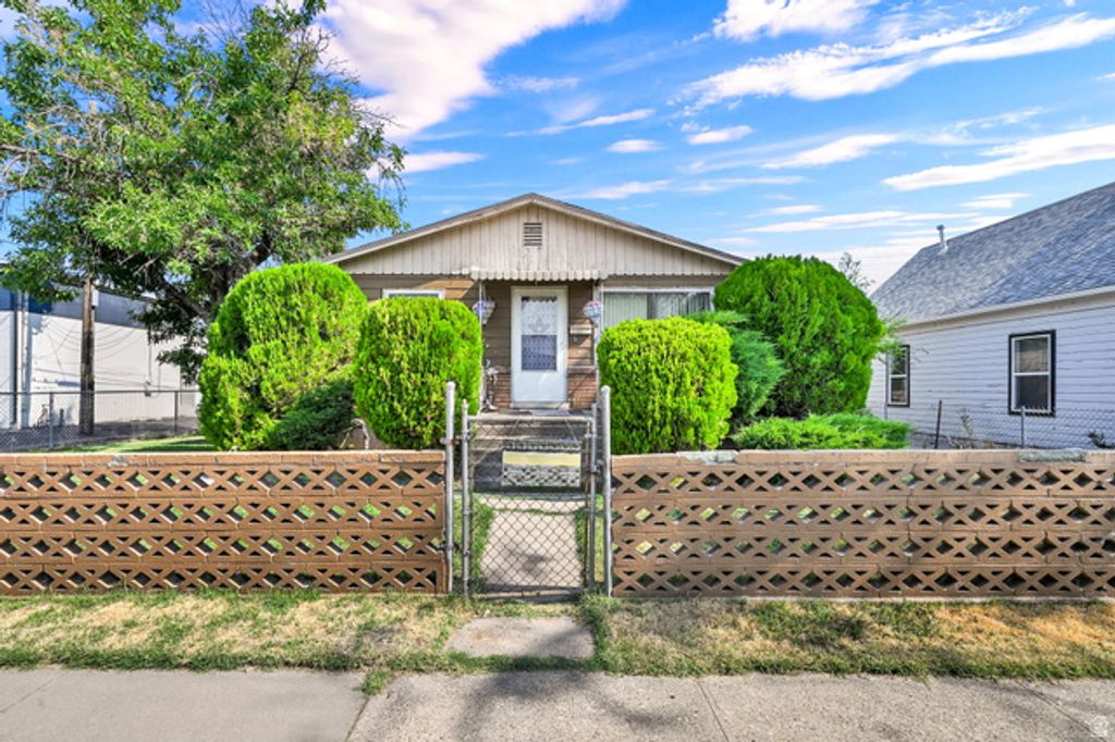 124 33RD ST, Ogden, UT 84401 — photo 2