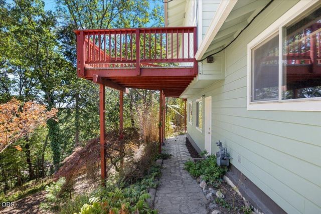 279 Alta Street, Ashland, OR 97520