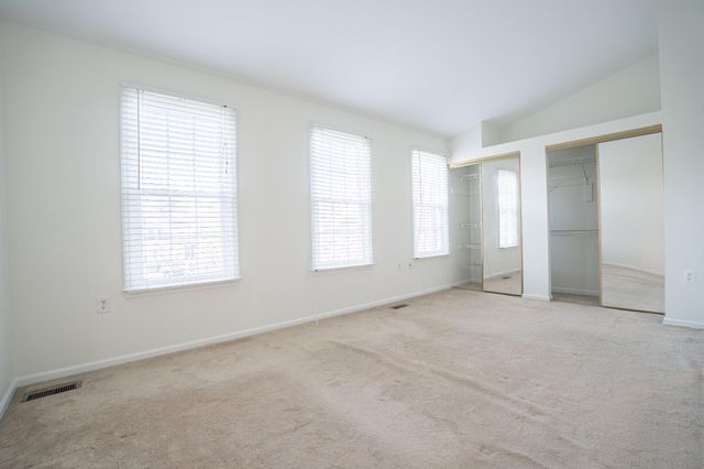 13341 FOXHOLE DR, Fairfax, VA 22033