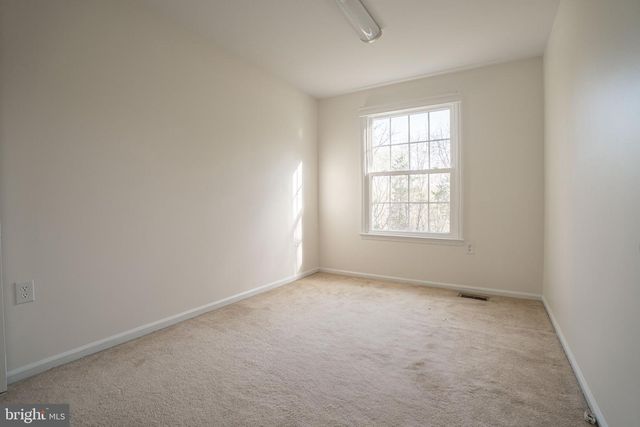 13341 FOXHOLE DR, Fairfax, VA 22033