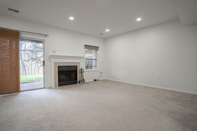 13341 FOXHOLE DR, Fairfax, VA 22033