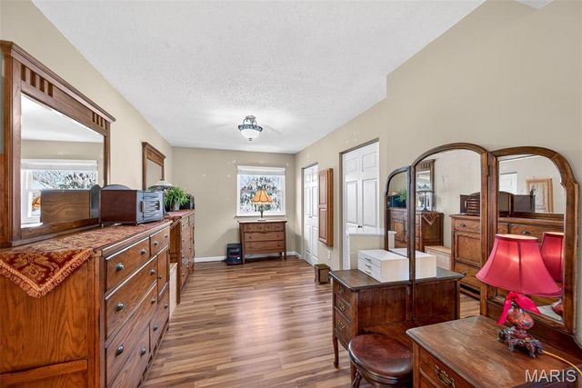 340 Woodbridge Drive, St Charles, MO 63303